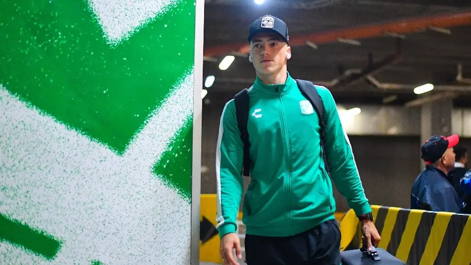 Federico Viñas sale lesionado en el duelo entre León contra Santos Laguna