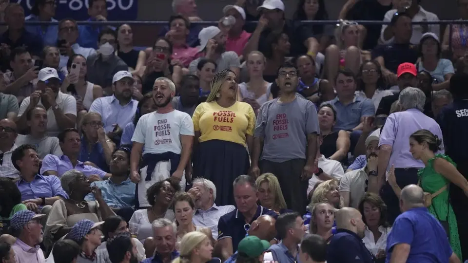 US Open: Semifinal Coco Gauff vs Karolina Muchova, detenida por gritos en la tribuna