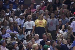 US Open: Semifinal Coco Gauff vs Karolina Muchova, detenida por gritos en la tribuna