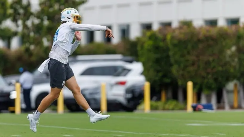 ¡El mejor pagado! Los Chargers extienden a Justin Herbert por cinco años