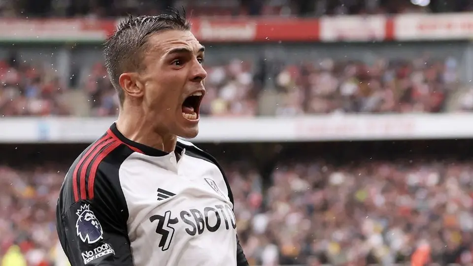 Raúl Jiménez jugó los 90 minutos en el empate entre el Arsenal y el Fulham