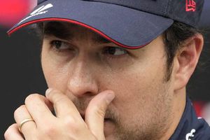 Checo Pérez recibe una multa económica por exceso de velocidad en Silverstone