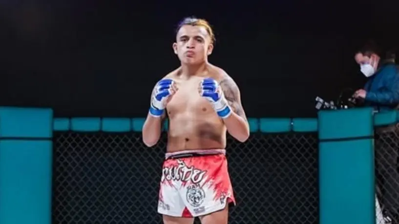 ¡Por lucido! Peleador de la MMA se lesiona durante su entrada al ring