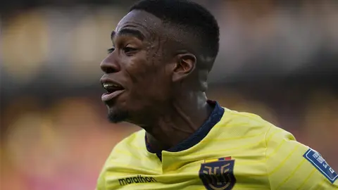 Ecuador derrota 2-1 a Uruguay y borra su saldo negativo de puntos en eliminatoria mundialista