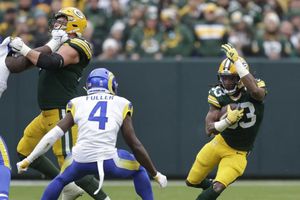 NFL: Packers se sacuden la mala racha al vencer a los Rams