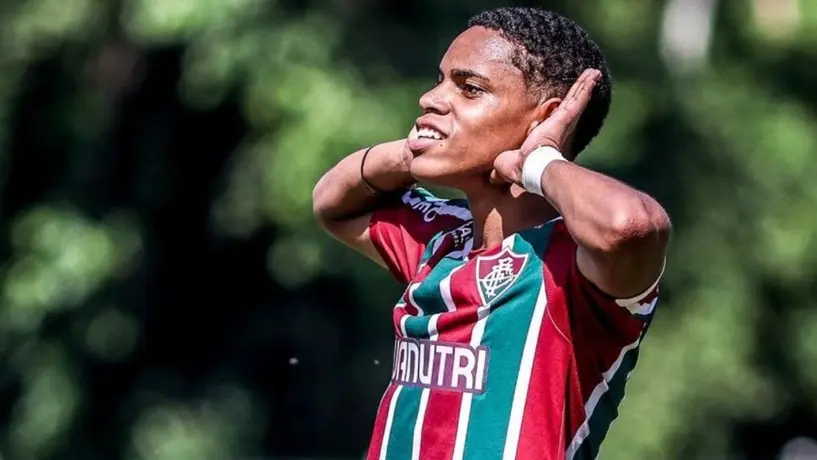 El mexicano, Matheus Reis renueva con Fluminense y su cláusula es de 80 millones de euros, según reportes