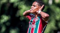 El mexicano, Matheus Reis renueva con Fluminense y su cláusula es de 80 millones de euros, según reportes