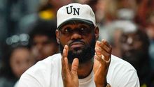 LeBron James encabeza la lista de los jugadores de NBA mejor pagados en 2023; según Forbes