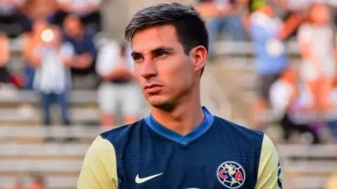 Mauro Lainez deja América y reforzará al Querétaro