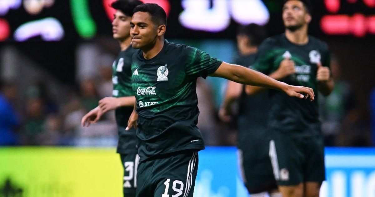 'Tacleada' de 'Tiba' Sepúlveda en el México vs Uzbekistán desata ola de ...