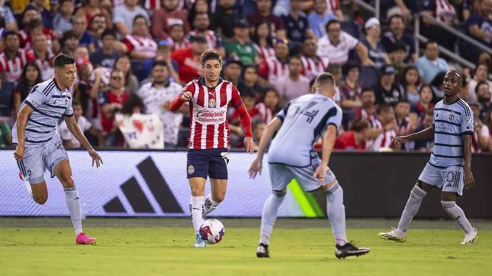 Isaác Brizuela sobre participación de Chivas en Leagues Cup: 'Nos pasan por encima'