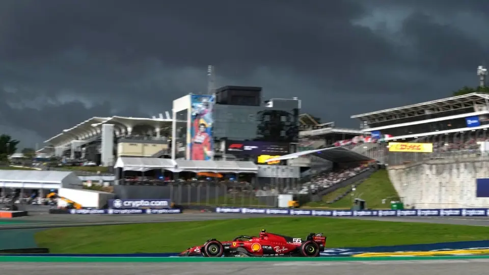 F1: Tormenta con fuertes vientos desprende techo de grada en el GP de Brasil