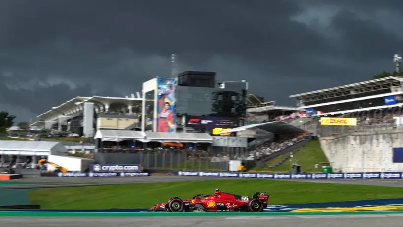 F1: Tormenta con fuertes vientos desprende techo de grada en el GP de Brasil