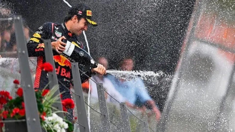 Prensa internacional destaca remontada de 'Checo' Pérez en Austria pero señalan su mala clasificación