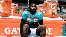Xavien Howard, estrella de los Miami Dolphins, demandado por supuestamente compartir videos íntimos