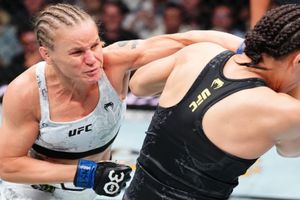 Shevchenko 'culpa' al Día de la Independencia por empate ante Alexa Grasso
