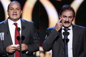 Cuauhtémoc Blanco y Ricardo La Volpe se saludaron en la investidura del Salón de la Fama