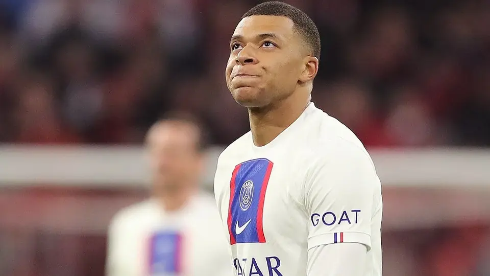 Mbappé mantiene su idea de no renovar con PSG e irse gratis en 2024