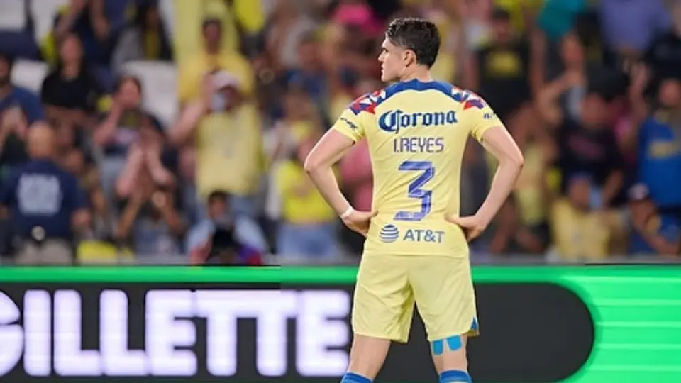 ¡Se prenden las alarmas! Israel Reyes sale lesionado en el Clásico Joven