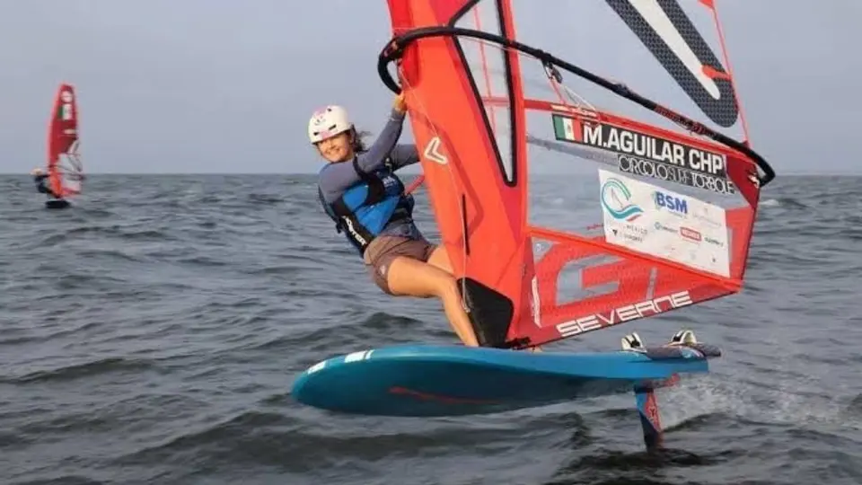 ¡Llegó la 40! Mariana Aguilar se lleva el oro en la prueba IQFoil de Vela en los Panamericanos