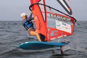 ¡Llegó la 40! Mariana Aguilar se lleva el oro en la prueba IQFoil de Vela en los Panamericanos