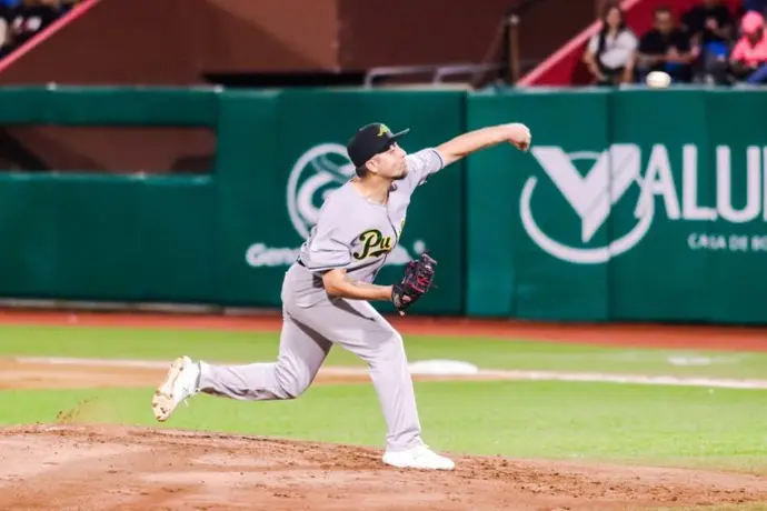 Pericos de Puebla cae ante Águila de Veracruz y enfrentará a Diablos Rojos en Serie de Zona