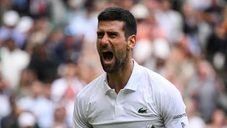 Djokovic multado por gesto negativo en la final de Wimbledon