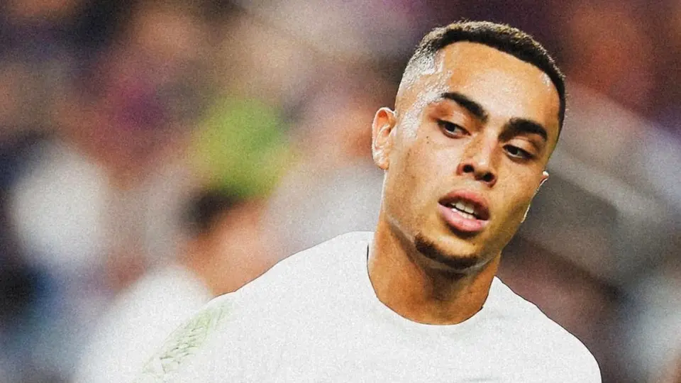 Barcelona cede a Sergiño Dest al PSV y busca la llegada de Joao Cancelo