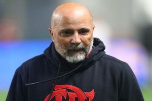 Jorge Sampaoli se pronunció sobre el incidente entre su preparador físico y Pedro