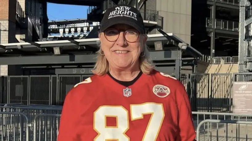 Mamá de Travis y Jason Kelce viajó de Philadelphia a Nueva York para ver a sus hijos