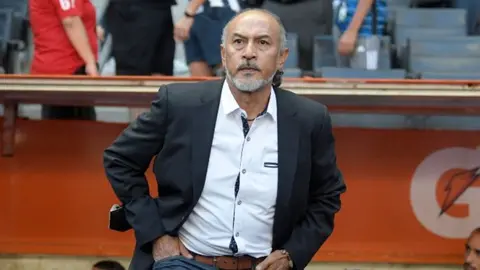'Potro' Gutiérrez 'arremete' contra Carlos Hermosillo tras constantes críticas a Cruz Azul