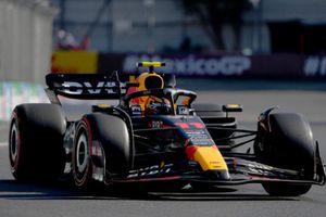 Checo Pérez, en riesgo de perder puntos por protesta de Haas