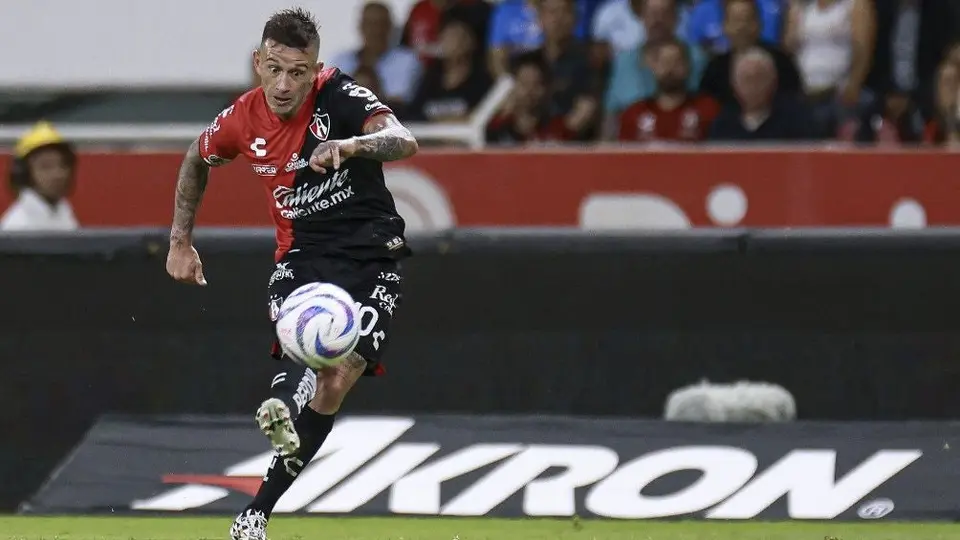 Brian Lozano fue operado con éxito de la rodilla y volverá hasta el siguiente torneo