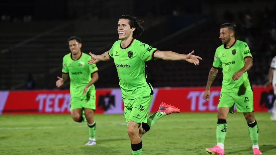 Juárez goleó a Pumas en casa y suma cinco partidos sin perder en el torneo