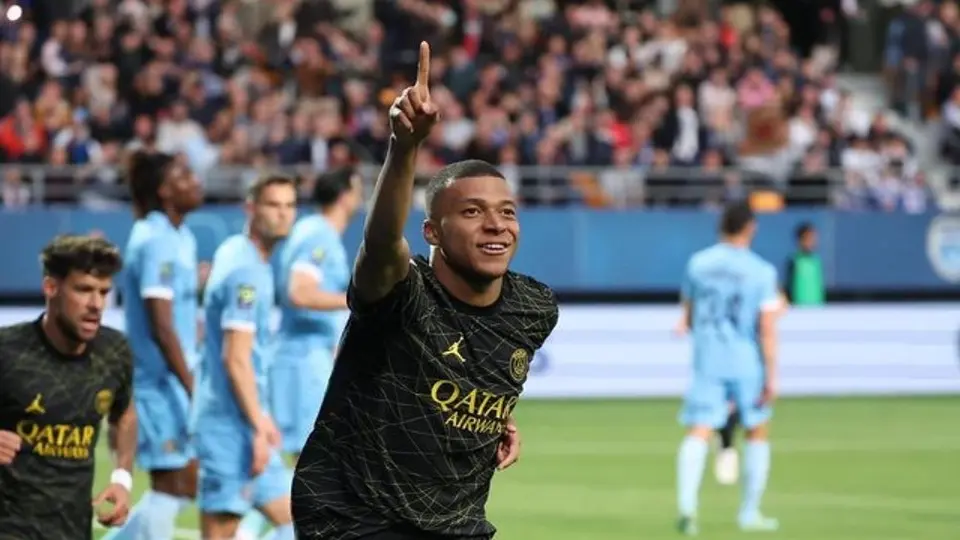 Mbappé revela que estar en el PSG le ha impedido ganar el Balón de Oro: "Creo que jugar en París no ayuda"