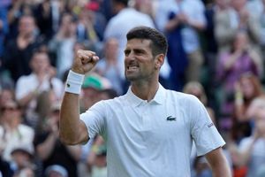 Novak Djokovic consiguió su victoria 30 al hilo en Wimbledon y se acercó a una marca histórica