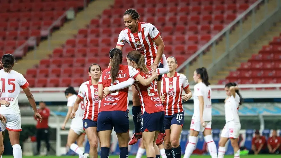 'Licha' Cervantes anota doblete y lleva a Chivas a las Semifinales de la Liga MX Femenil