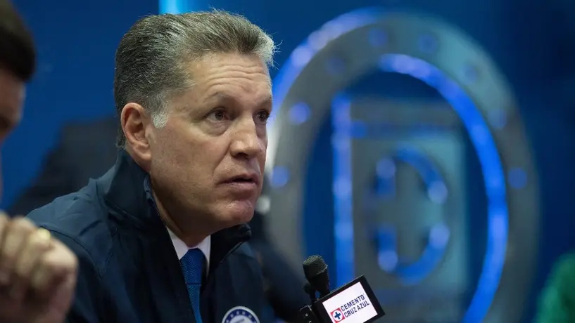 Ricardo Peláez critica estructura en Cruz Azul: "Mucha gente opinando"