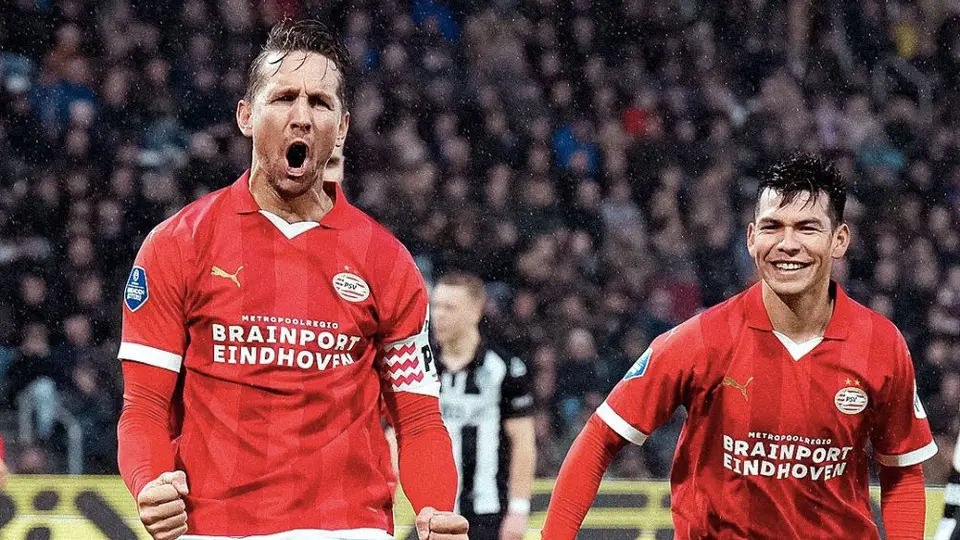 PSV Eindhoven, con Chucky Lozano de titular, goleó al Heracles