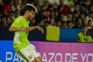 Rivaldios anota en el partido de influencers entre América contra Chivas