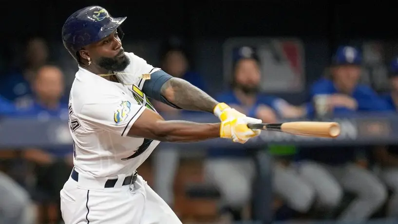 Rangers apaga el 'mexican power' y vence en el primero a Rays del WC de la Americana