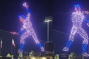 ¡Increíble! Cientos de drones recrean lanzamiento de Fernando Valenzuela