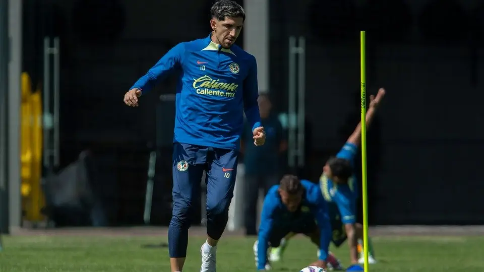 Diego Valdés entrena al parejo y disipa dudas de una posible salida del América