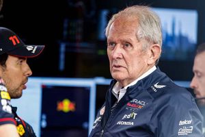 Helmut Marko sobre el abandono de Checo Pérez: 'Fue un accidente de carrera, desafortunadamente'
