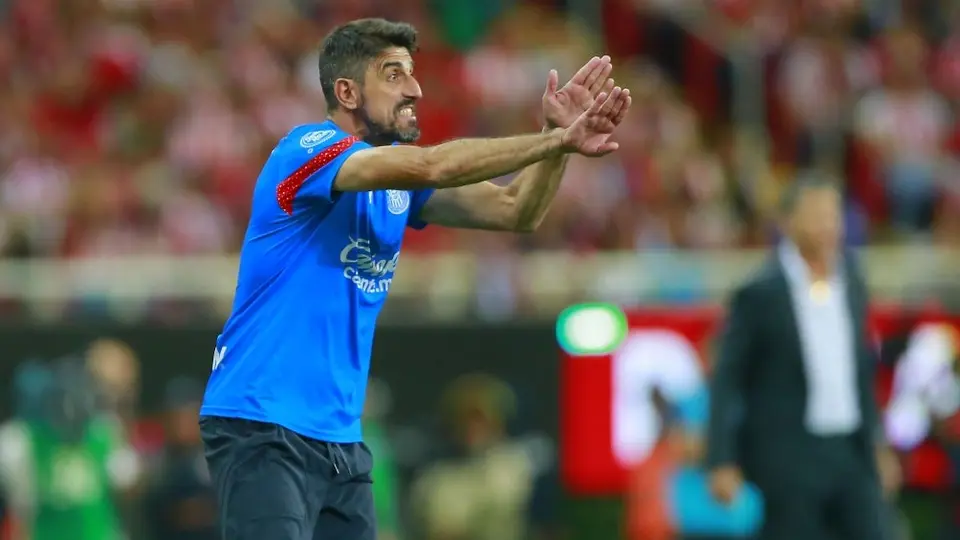 Veljko Paunovic reveló estar impresionado con Yael Padilla: “Nos demostró que tiene un nivel tremendo”