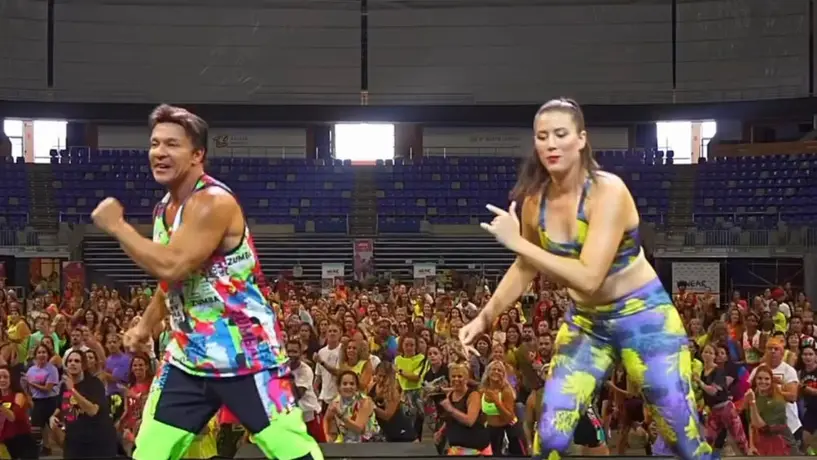 Garbiñe Muguruza se mueve al ritmo de Zumba en un evento realizado en España