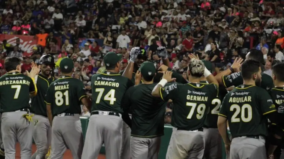 Coach de los Pericos del Puebla se vio envuelto en trifulca durante los Playoffs de la LMB