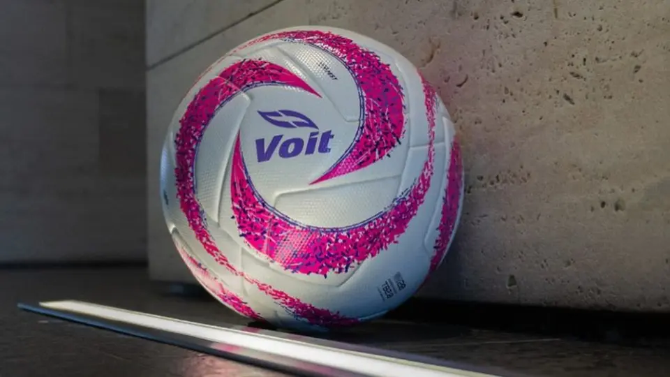 Liga MX presenta balón rosa en apoyo a la lucha contra el cáncer de mama