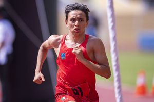 Emiliano Hernández clasifica a París 2024 tras segundo lugar en Mundial de Pentatlón Moderno