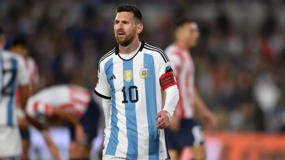 Lionel Messi vuelve a la titularidad con Argentina para el partido frente a Perú